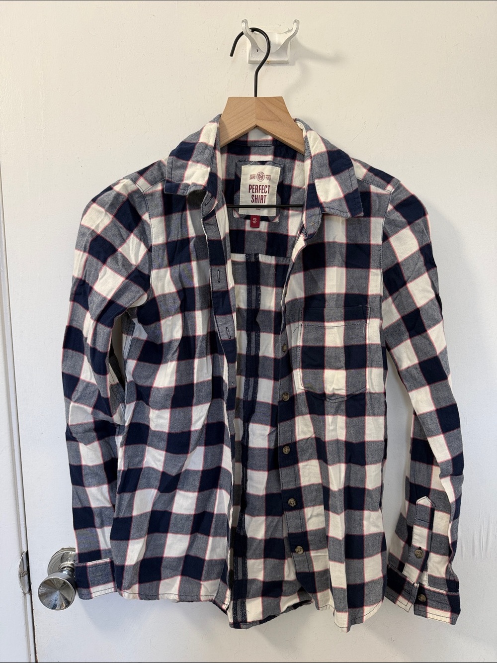 Women's Navy & White Plaid Button-Down Shirt